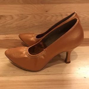 NWT Ballroom Dance Shoes Tan